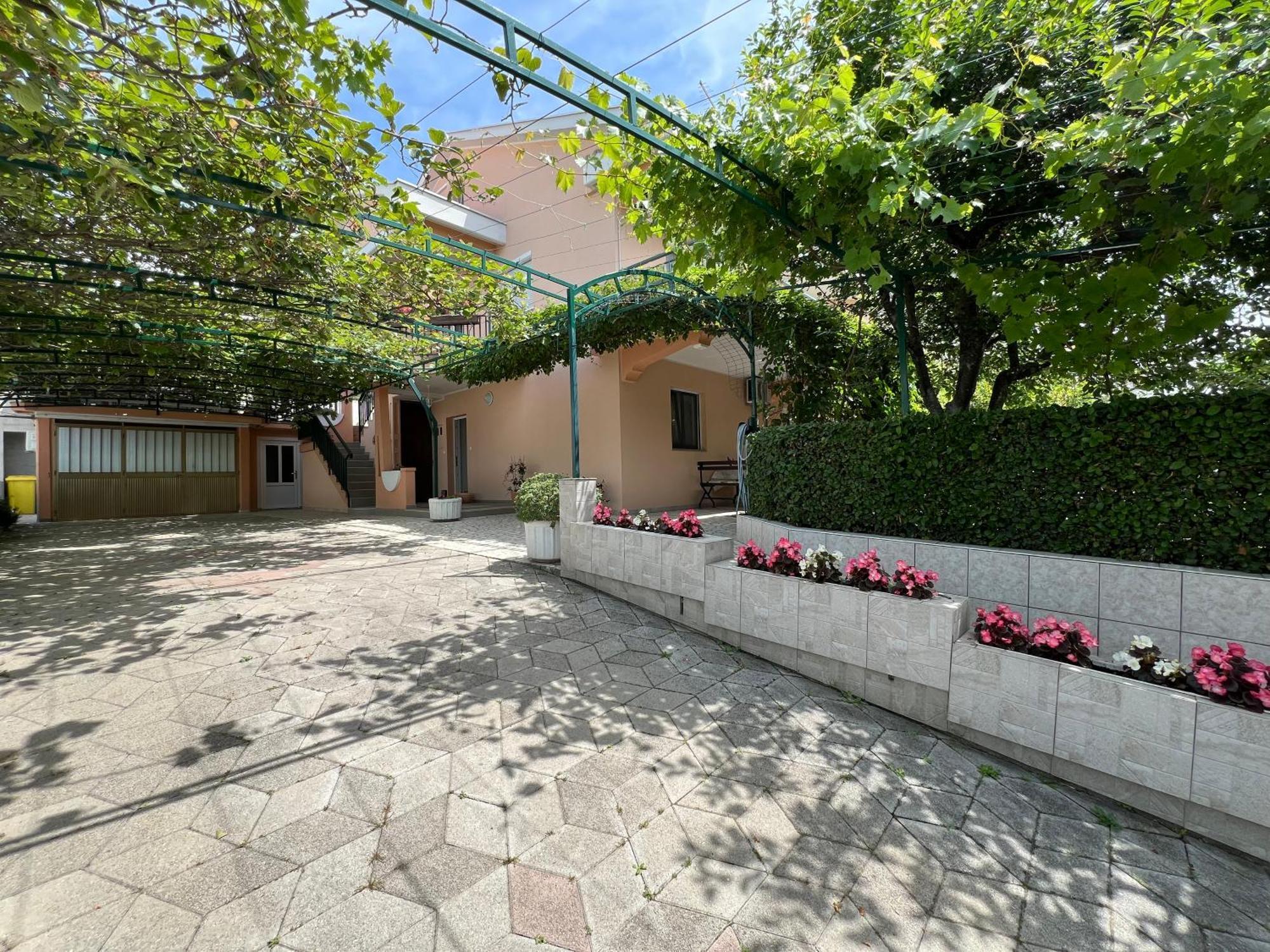 Apartman Ahmicic ซริกเวนิซา ภายนอก รูปภาพ